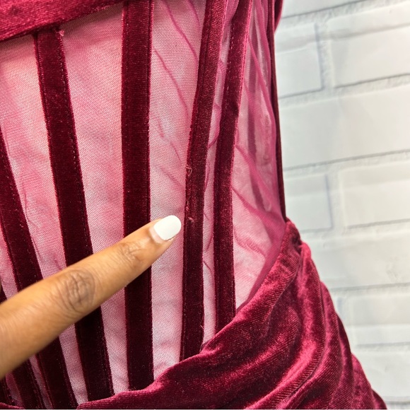 Miss Circle Irisa Burgundy Draping Off Shoulder Corset Dress size Large - Picture 3 of 12